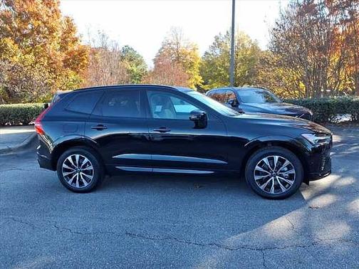 2024 Volvo XC60 Plus