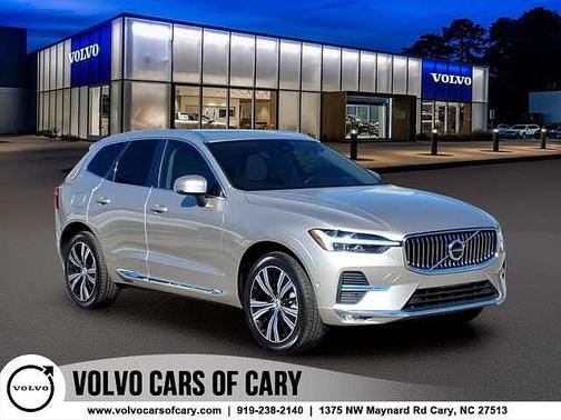 Bright Dusk 2023 Volvo XC60 Plus