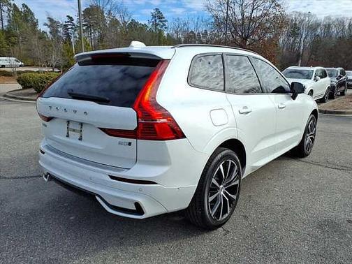 2024 Volvo XC60 Plus