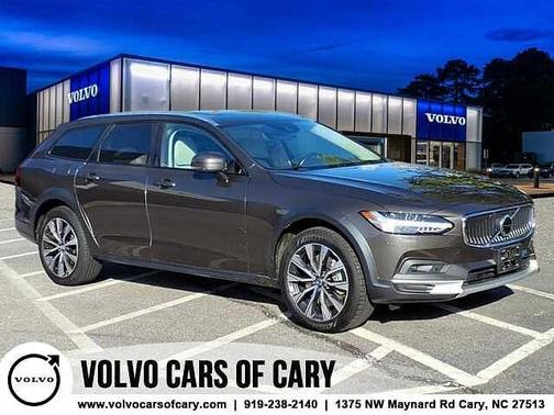 2021 Volvo V90 Cross Country