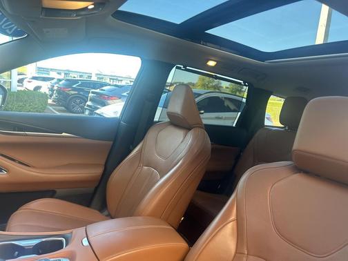 2022 INFINITI QX60 SENSORY