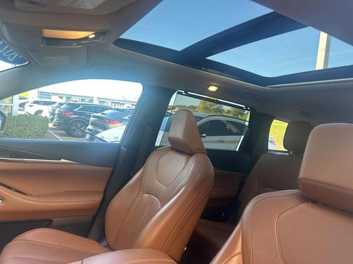 2022 INFINITI QX60 SENSORY