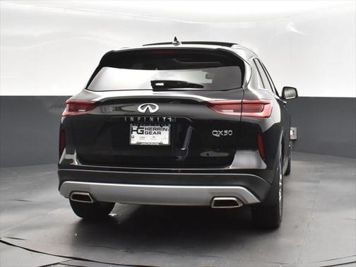 2022 INFINITI QX50 LUXE