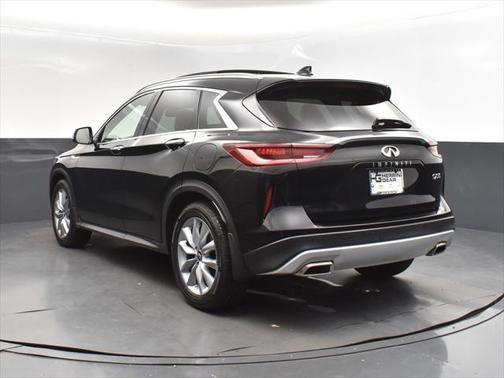 2022 INFINITI QX50 LUXE