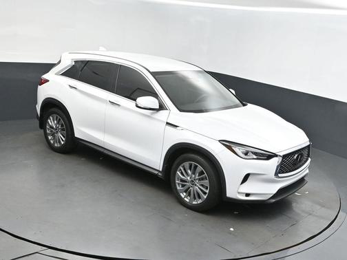 2023 INFINITI QX50 PURE