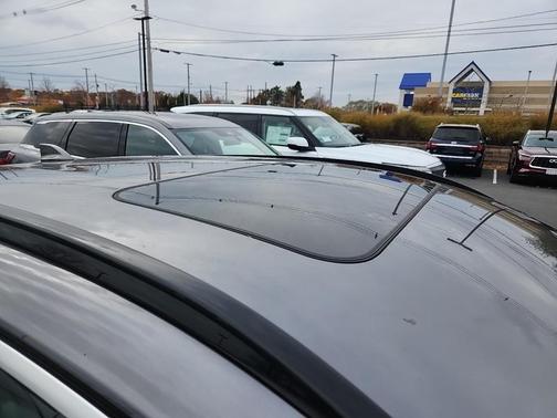 2023 INFINITI QX55 LUXE