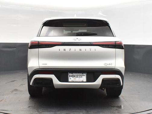 2023 INFINITI QX60 Pure