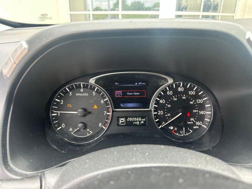 Magnetic Black 2015 Nissan Pathfinder SL
