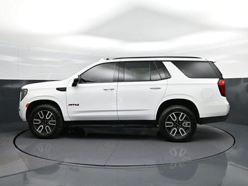 2023 GMC Yukon 4WD AT4