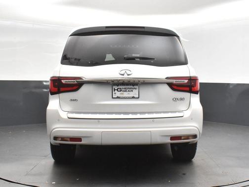 2024 INFINITI QX80 SENSORY AWD