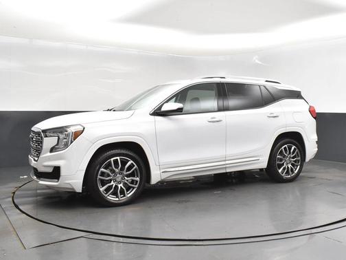 2022 GMC Terrain Denali