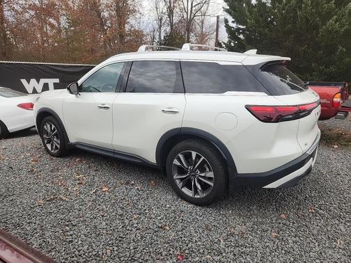 2022 INFINITI QX60 Luxe