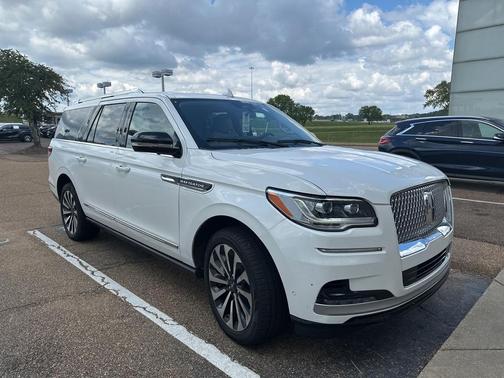 2023 Lincoln Navigator Reserve