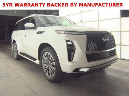 2025 INFINITI QX80 Luxe