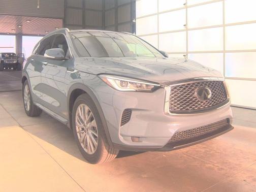 2024 INFINITI QX50 LUXE