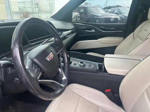 2021 Cadillac Escalade Sport