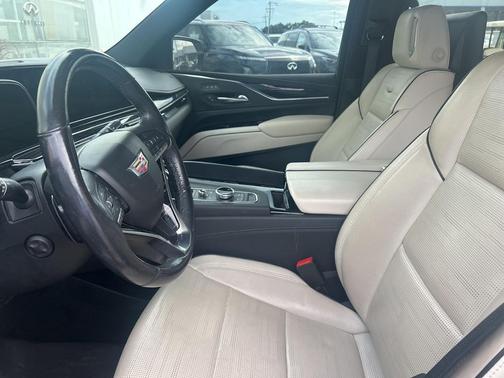 2021 Cadillac Escalade Sport