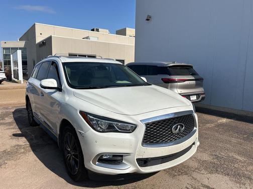 2016 INFINITI QX60 Base