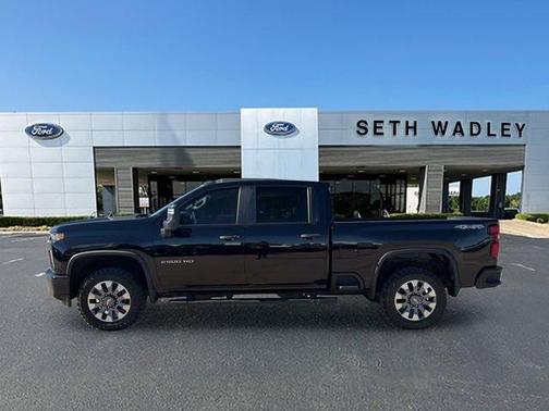 2022 Chevrolet Silverado 2500 Custom