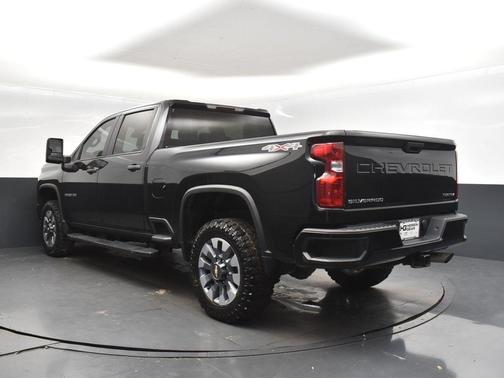 2022 Chevrolet Silverado 2500 Custom