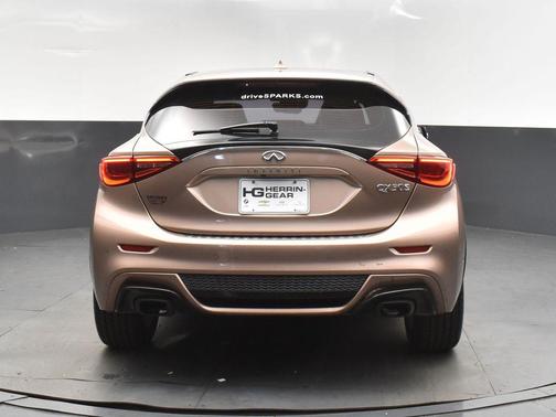 2018 INFINITI QX30 Sport