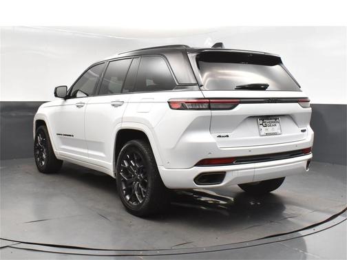 2024 Jeep Grand Cherokee Summit