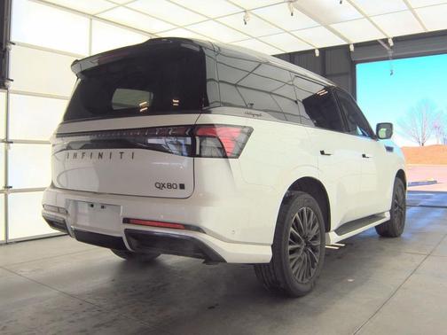 2025 INFINITI QX80 AUTOGRAPH AWD