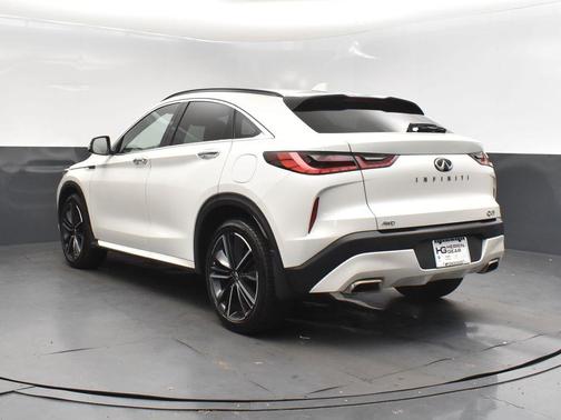 2023 INFINITI QX55 LUXE