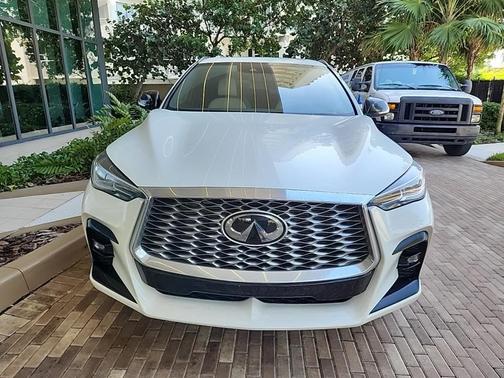 2023 INFINITI QX55 LUXE