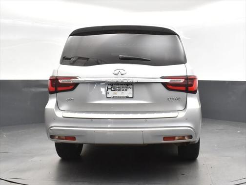 2021 INFINITI QX80 Luxe