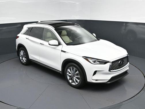 2022 INFINITI QX50 LUXE