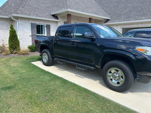 2022 Toyota Tacoma SR