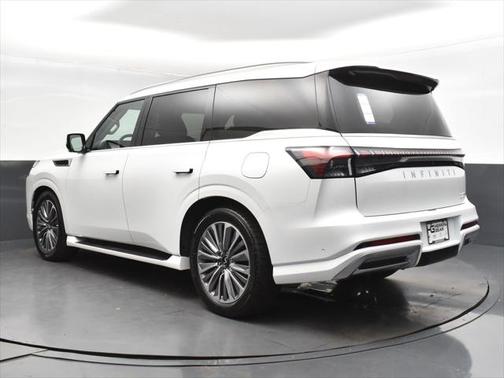2025 INFINITI QX80 SENSORY AWD