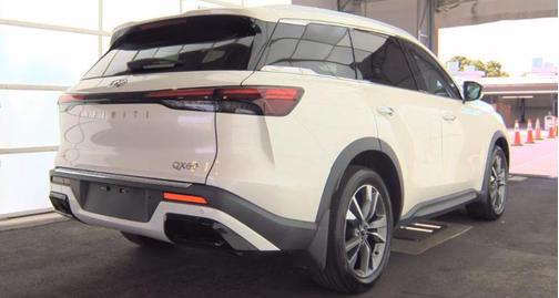 Majestic White 2023 INFINITI QX60 Luxe