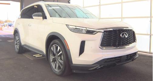 Majestic White 2023 INFINITI QX60 Luxe