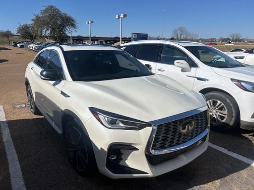 2023 INFINITI QX55 LUXE