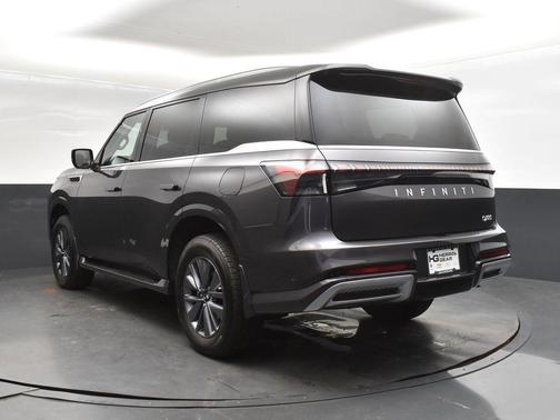 2026 INFINITI QX80 PURE