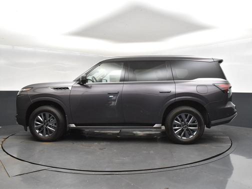 2026 INFINITI QX80 PURE