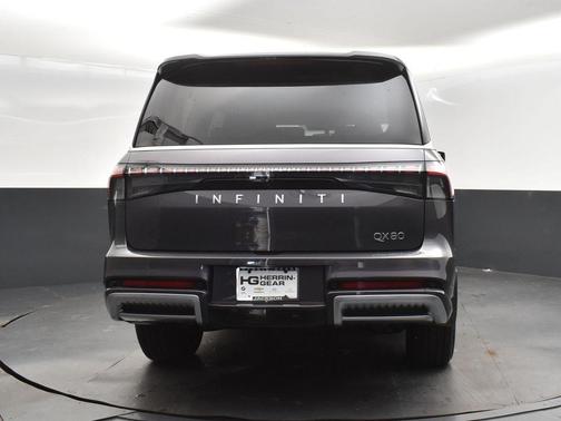 2026 INFINITI QX80 PURE