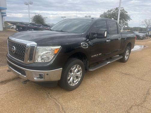 2017 Nissan Titan XD SV