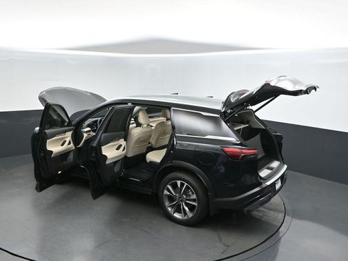 2022 INFINITI QX60 Luxe
