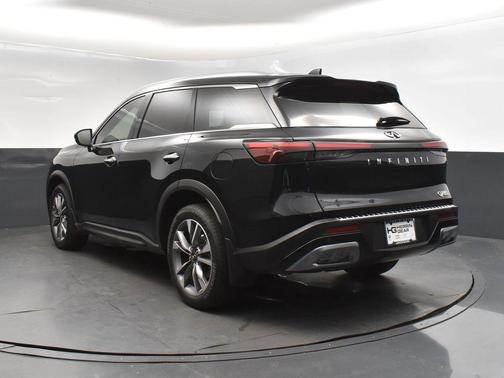 2022 INFINITI QX60 Luxe