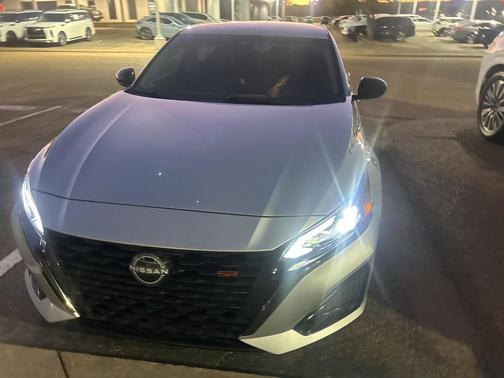 2023 Nissan Altima SR FWD