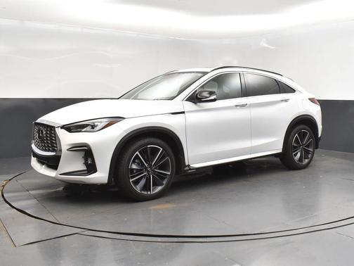 2023 INFINITI QX55 LUXE