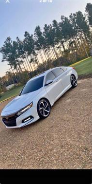 Platinum White Pearl 2019 Honda Accord Sport 2.0T