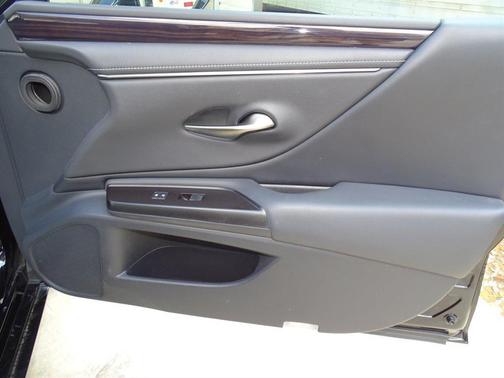 2019 Lexus ES 350 Base