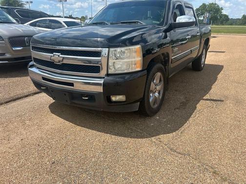 Black 2009 Chevrolet Silverado 1500 LT Crew Cab