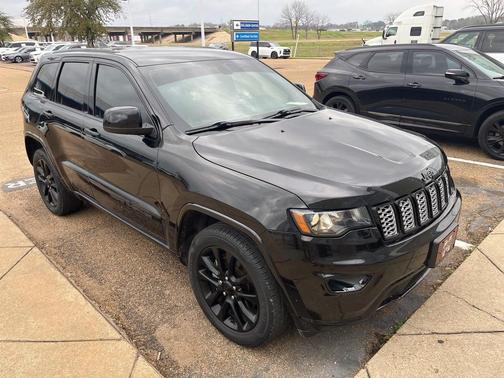 2021 Jeep Grand Cherokee Laredo