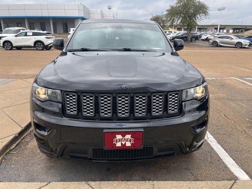 2021 Jeep Grand Cherokee Laredo