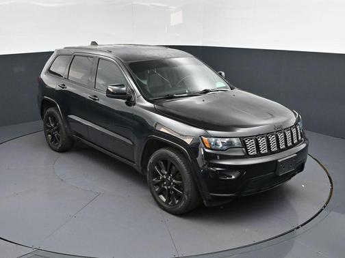 2021 Jeep Grand Cherokee Laredo